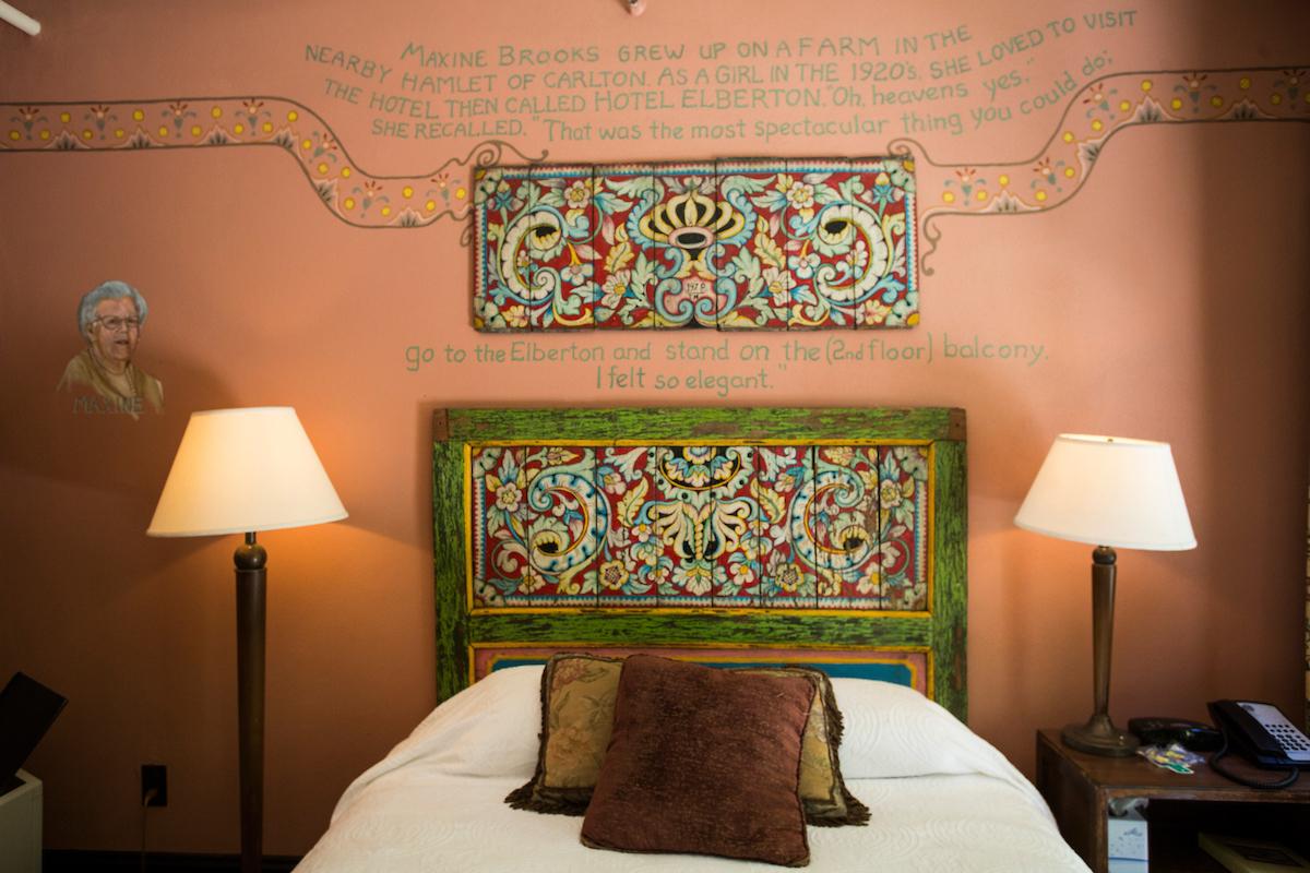 Mcmenamins Hotel Oregon McMinnville Bagian luar foto