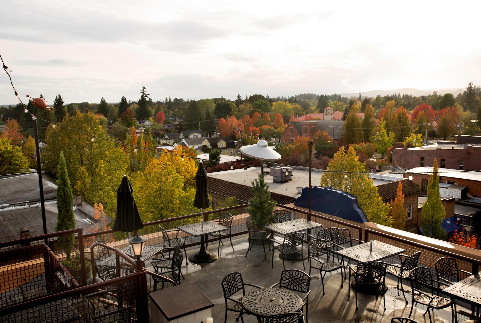 Mcmenamins Hotel Oregon McMinnville Bagian luar foto